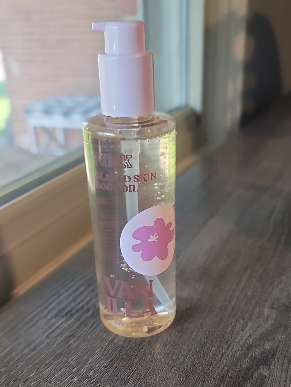 Victoria's Secret Pink Vanilla Moisturizing Body Oil